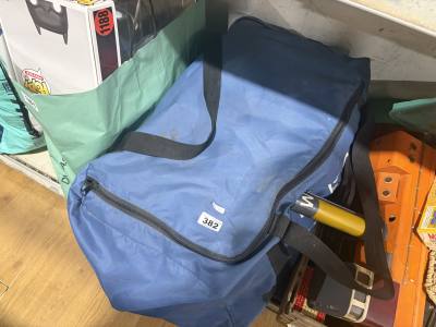 4 MAN TENT + SLEEPING BAG