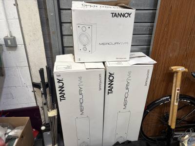 PAIR OF TANNOYS SPEAKERS + AMP
