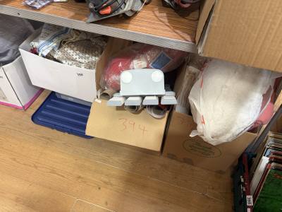 4 X BOXES OF BLANKETS + ODDS