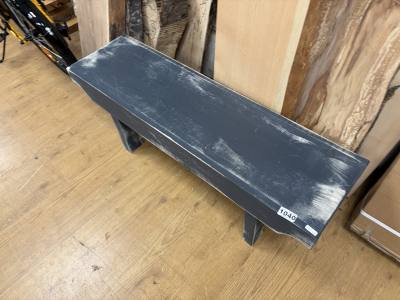 WOODEN BENCH