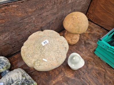 3 X CONCRETE MUSHROOM ORNAMENTS