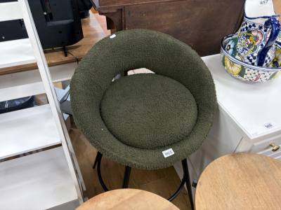 FABRIC BEDROOM CHAIR