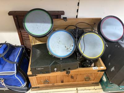 CHEST LOT + WASHSTAND + BOX + ACCESSORIES 