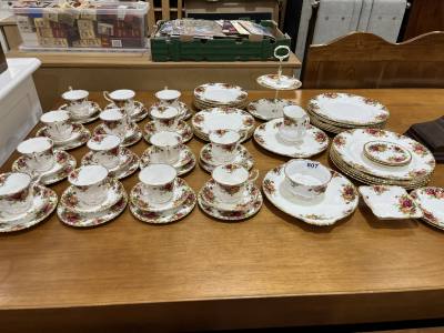 LARGE LOT OF ROYAL ALBERT COUNTRY ROSE
