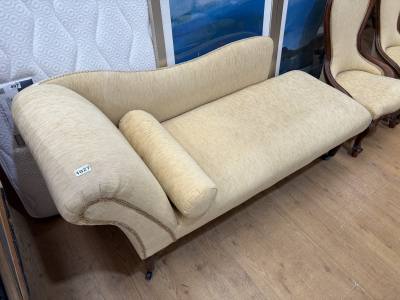 FABRIC CHAISE LOUNGE