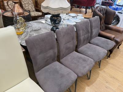 MODERN GLASS TOP TABLE + 4 X CHAIRS