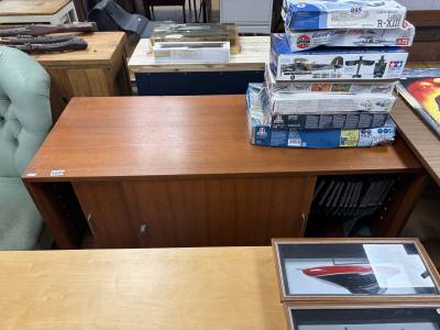 MID CENTURY SIDEBOARD