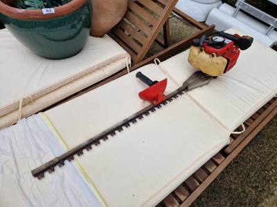 PETROL HEDGECUTTER