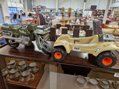 2 ACTION MAN VEHICLES