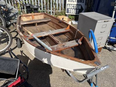 ROWING BOAT + LAUNCHING TRAILER