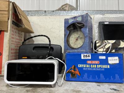 2 RADIOS + CAR SPEAKER +TYRE INFLATOR