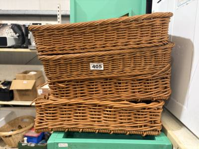 LOT OF WICKER BASKETS