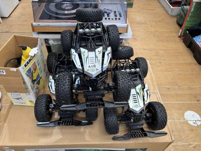 3 X REMOTE CONTROL CARS (NO REMOTES)