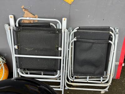 5 FOLDING GARDEN CHAIRS