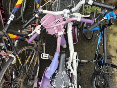 2 X CHILDREN'S BIKES