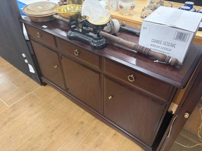 STAG SIDEBOARD