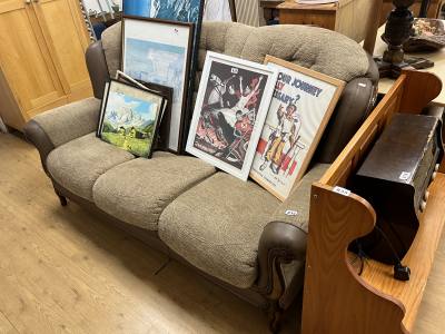 3 SEATER FABRIC COUCH