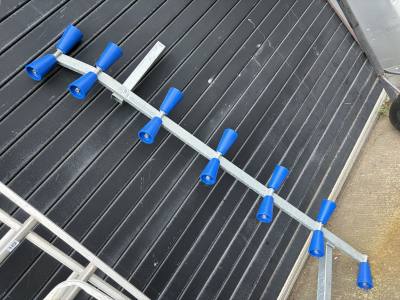 KAYAK TRAILER/ROLLER 