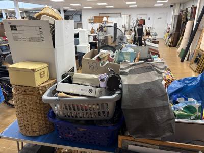 JOB LOT OF BOXES