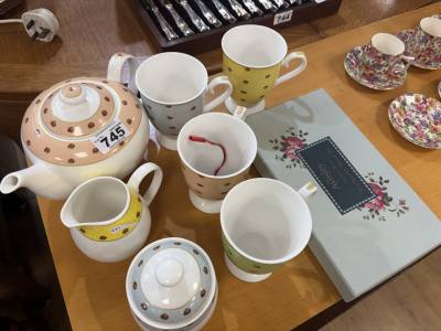 AYNSLEY TEA SET