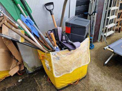 BAG OF GARAGE TOOLS
