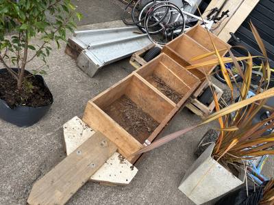 PLANT TRAILER 