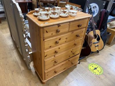 PINE DRAWER CHEST