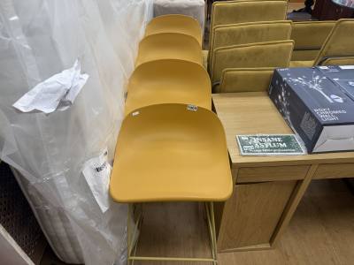 4 X MODERN BARSTOOLS