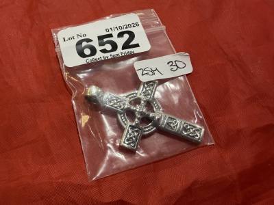 SILVER CROSS PENDANT