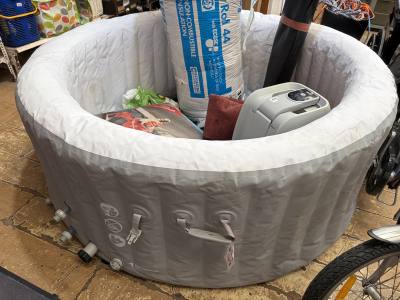 LAY-Z-SPA HOT TUB