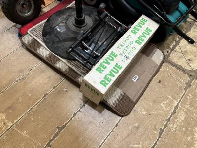 LOT OF FLOOR MATS