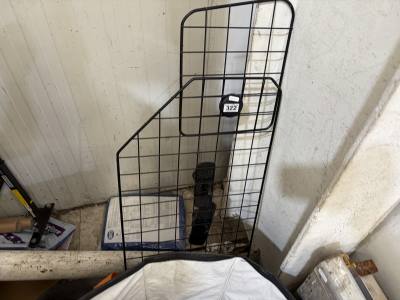 UNIVERSAL MESH PET BARRIER