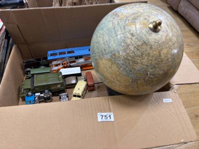 LOT OF COLLECTORS VEHICLES + GLOBE