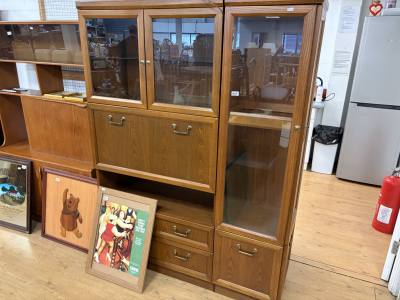 DISPLAY CABINET