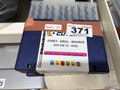 SET OF DRILL PIECES