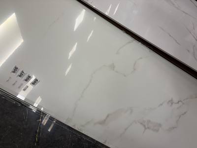 4 X COMPOSITE WALL PANELS G/WHITE