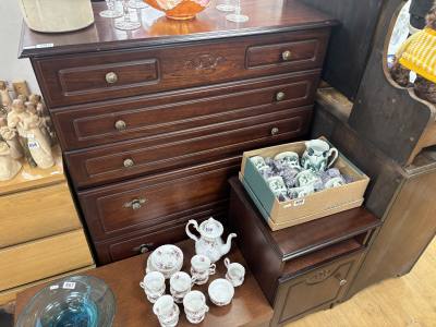MAHOGANY DRAWER CHEST + BEDSIDE