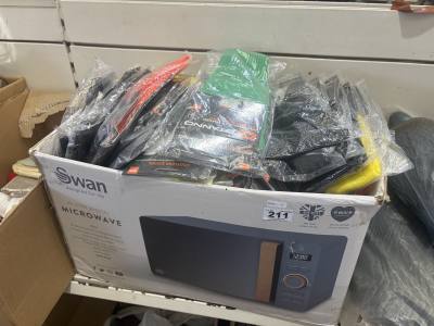 BOX OF NEW SOCKS