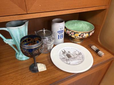 TABLE LOT