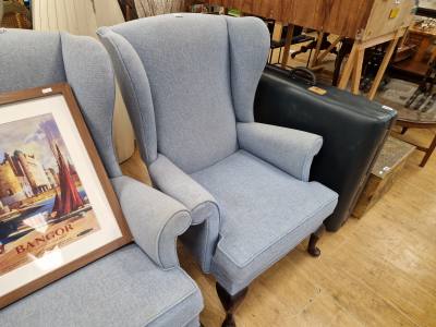 WINGBACK CHAIR