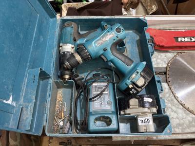2 X BATTERY MAKITA DRILLS