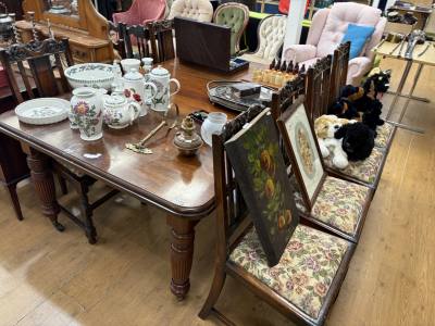 EDWARDIAN WINDOUT TABLE + CHAIRS