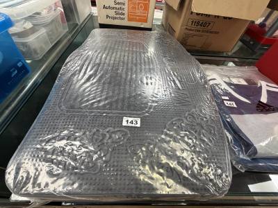 LOT OF CAR MATS