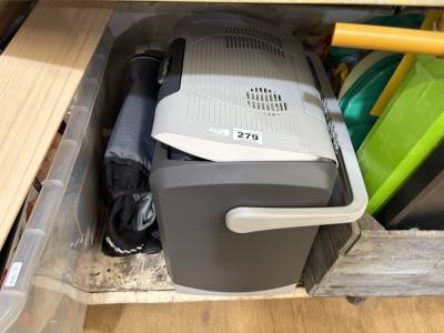 HALFORDS COOLER + 2 X BAGS