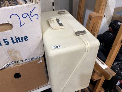 ELECTRIC SEWING MACHINE