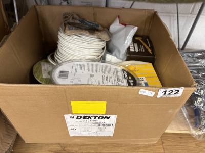 BOX LOT