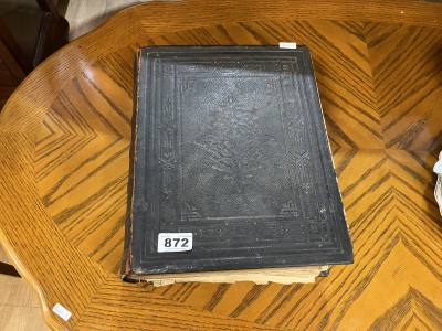 FAMILY BIBLE "1885"