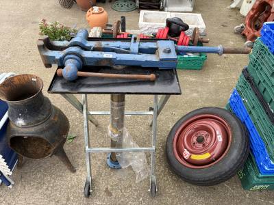 STABLE LEG VICE
