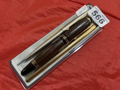 TRIDIUM FOUNTAIN PEN + PARKER BALLPOINT