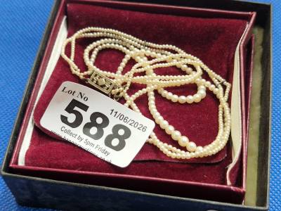 9CT GOLD CLASP PEARL NECKLACE